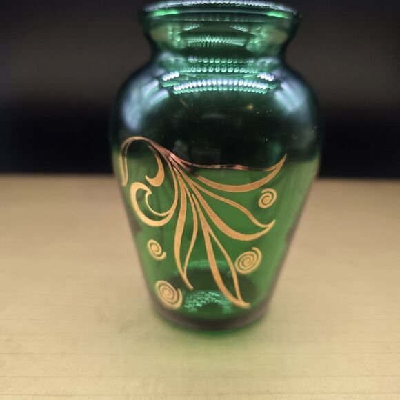VTG Forest Green Depression Glass Vase Embellished w Gold Gilt Leaves 3.5" tall - Picture 4 of 8
